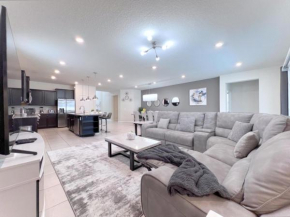 Luxurious Pool Home with Private Pool-2061LC home